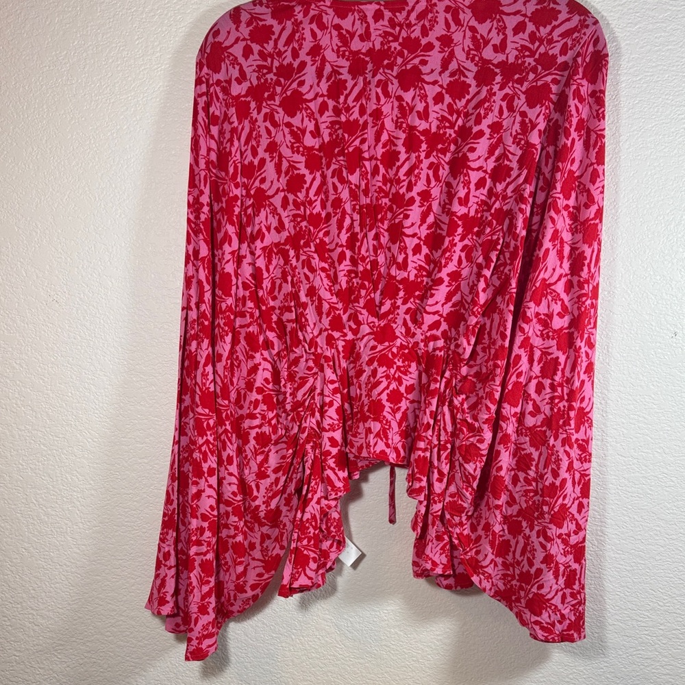 Floral Red and Pink Blouse - Picture 6 of 11